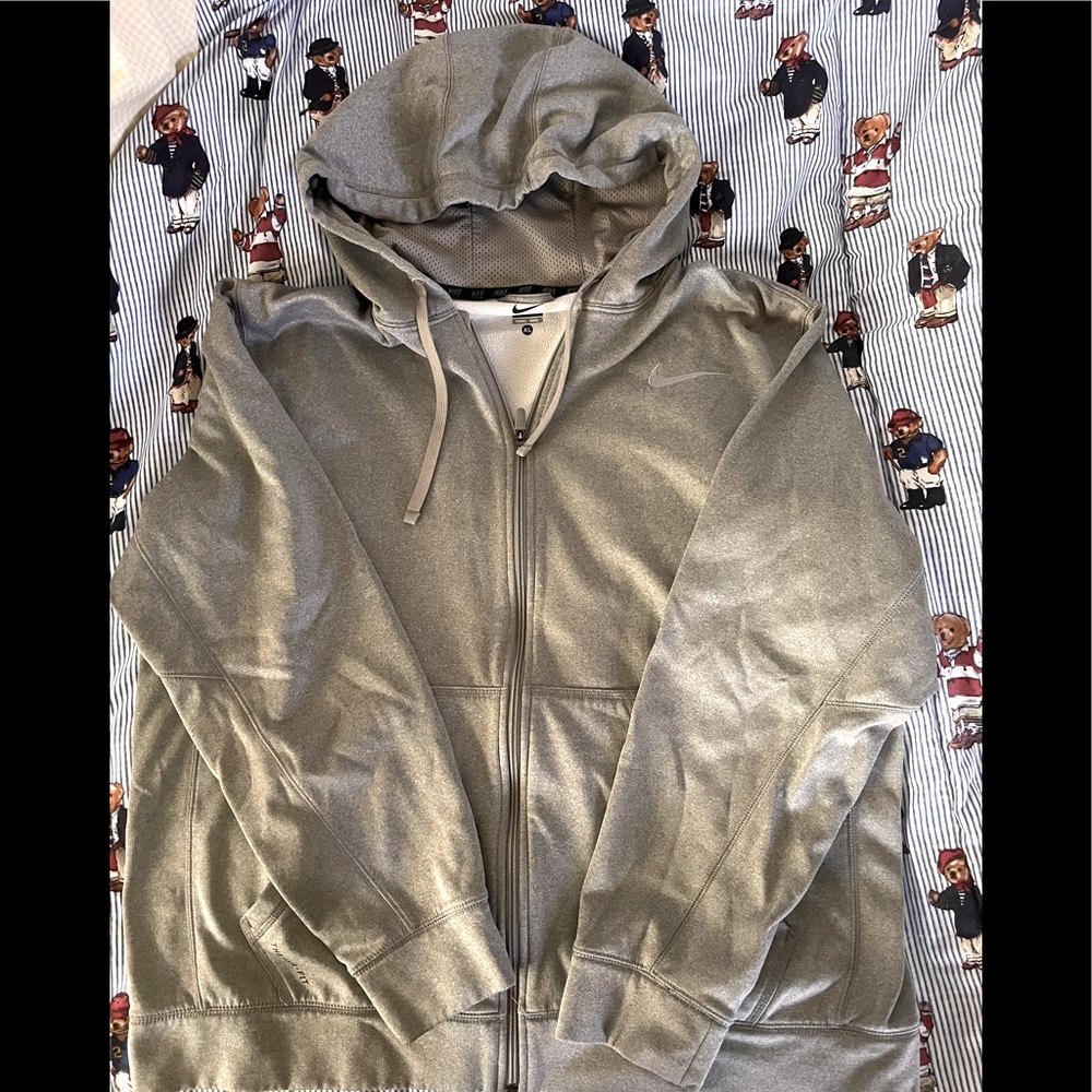Nike Therma-fit zip up hoodie